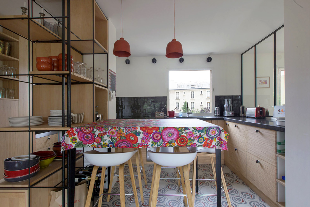 10 Kitchens In Furnished Parisian Apartments. Some Decorating Tips