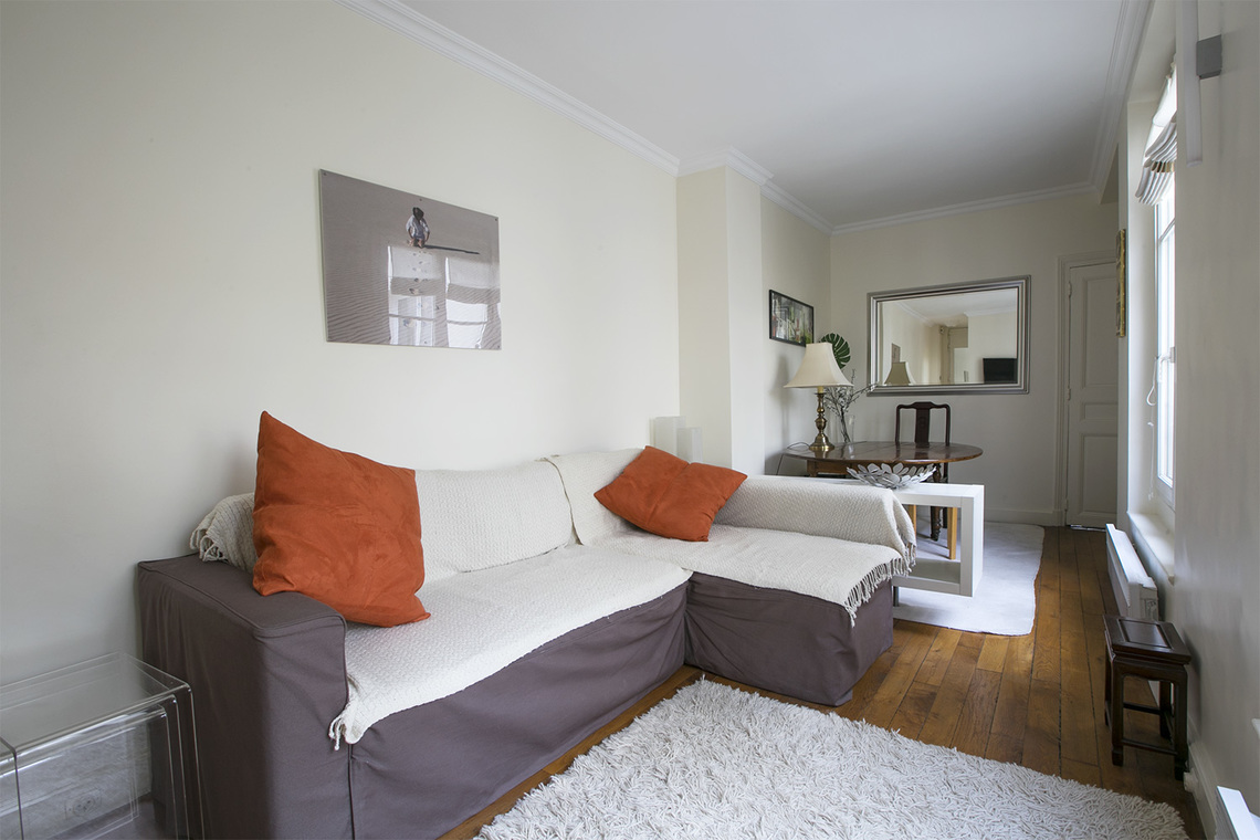 Furnished Apartment For Rent Rue Montorgueil Paris Ref 13714