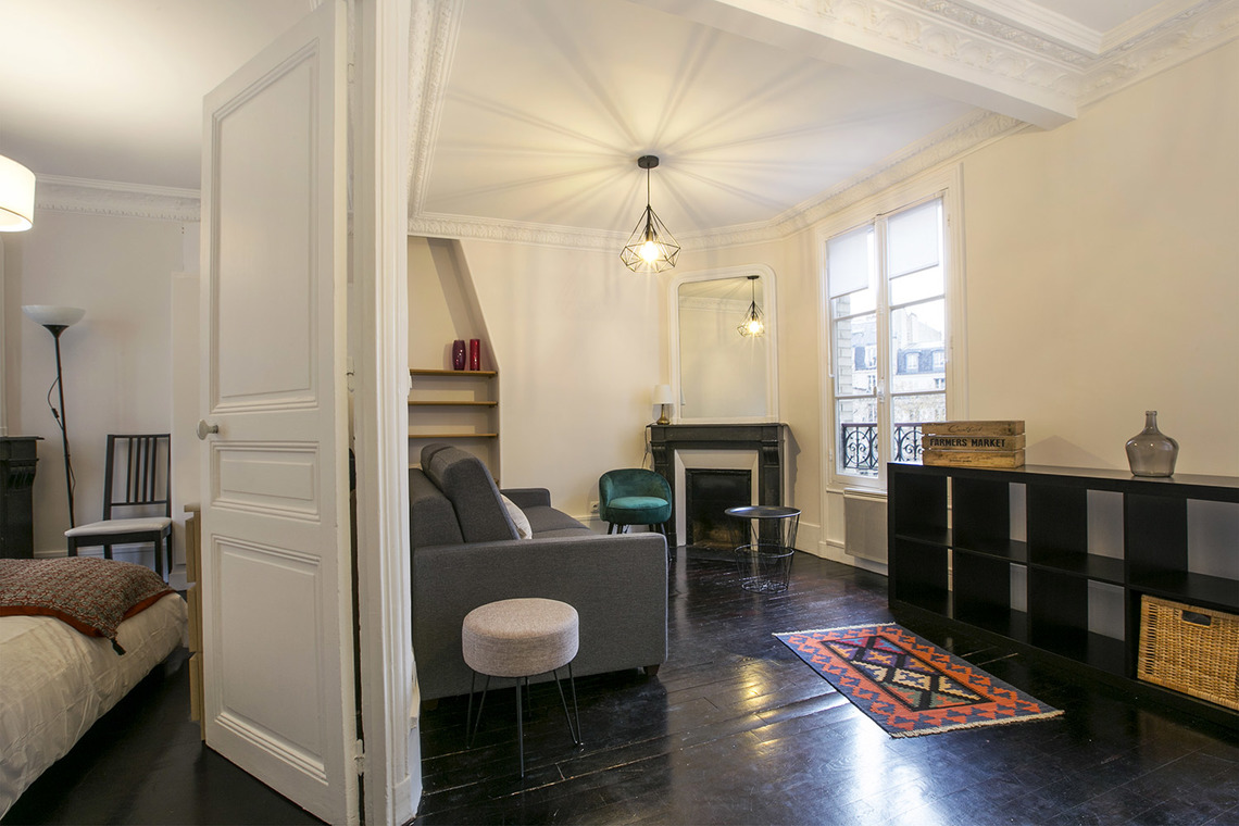 Furnished Apartment for rent rue Duvivier, Paris | Ref 15428