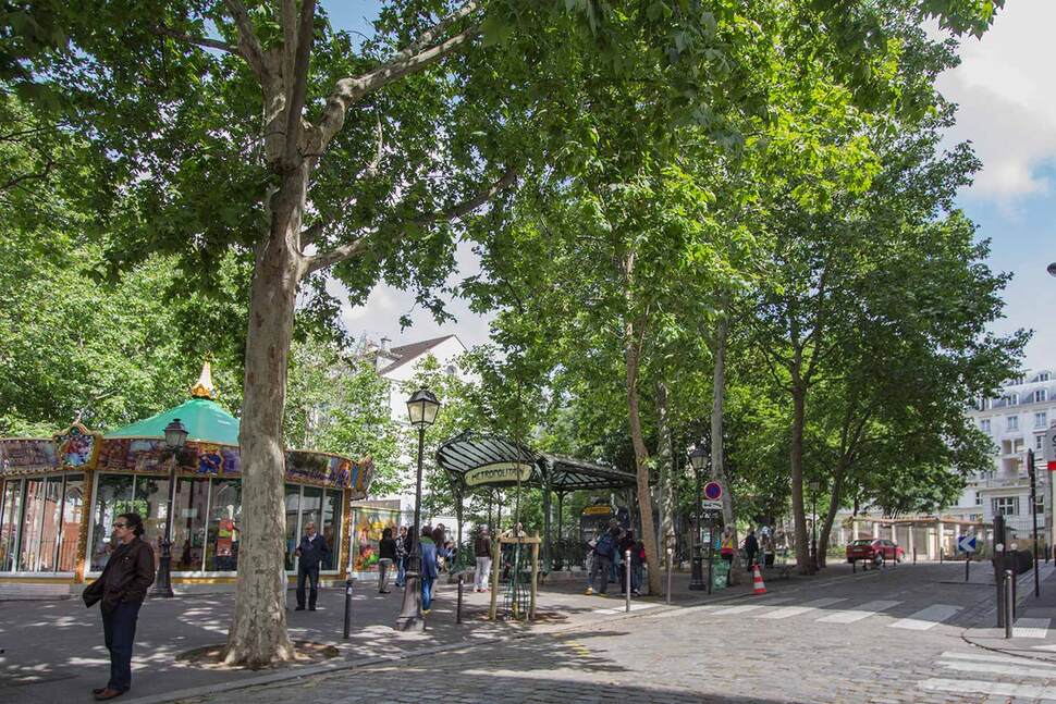 metro-abbesses-2